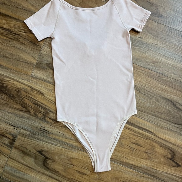 lululemon athletica Soft Pink Bodysuit - Picture 5 of 6